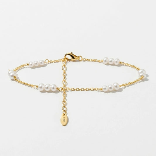 Isla – Anklet with freshwater pearls