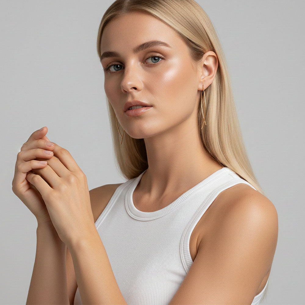 Iza - Schlanke Ohrringe mit Quaste