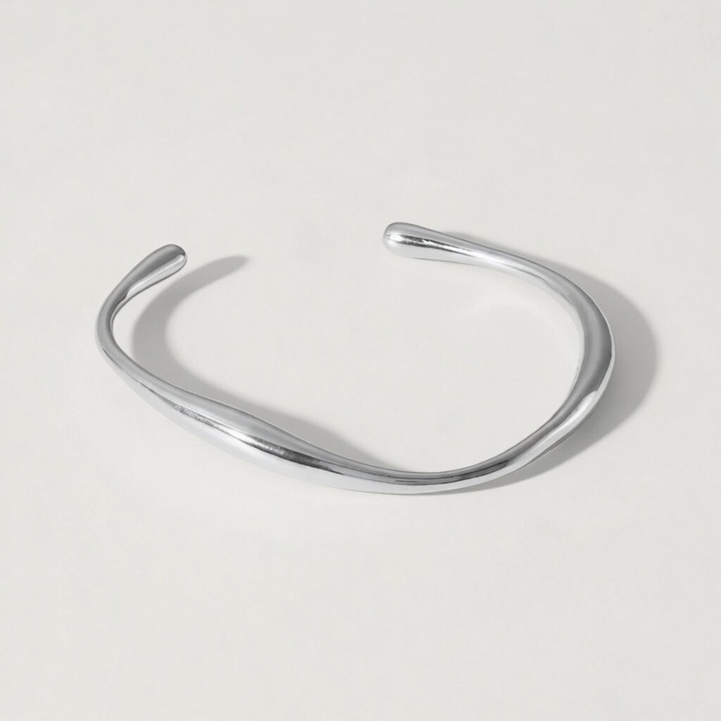 Tide - Cuff-Armband mit unregelmäßiger Form