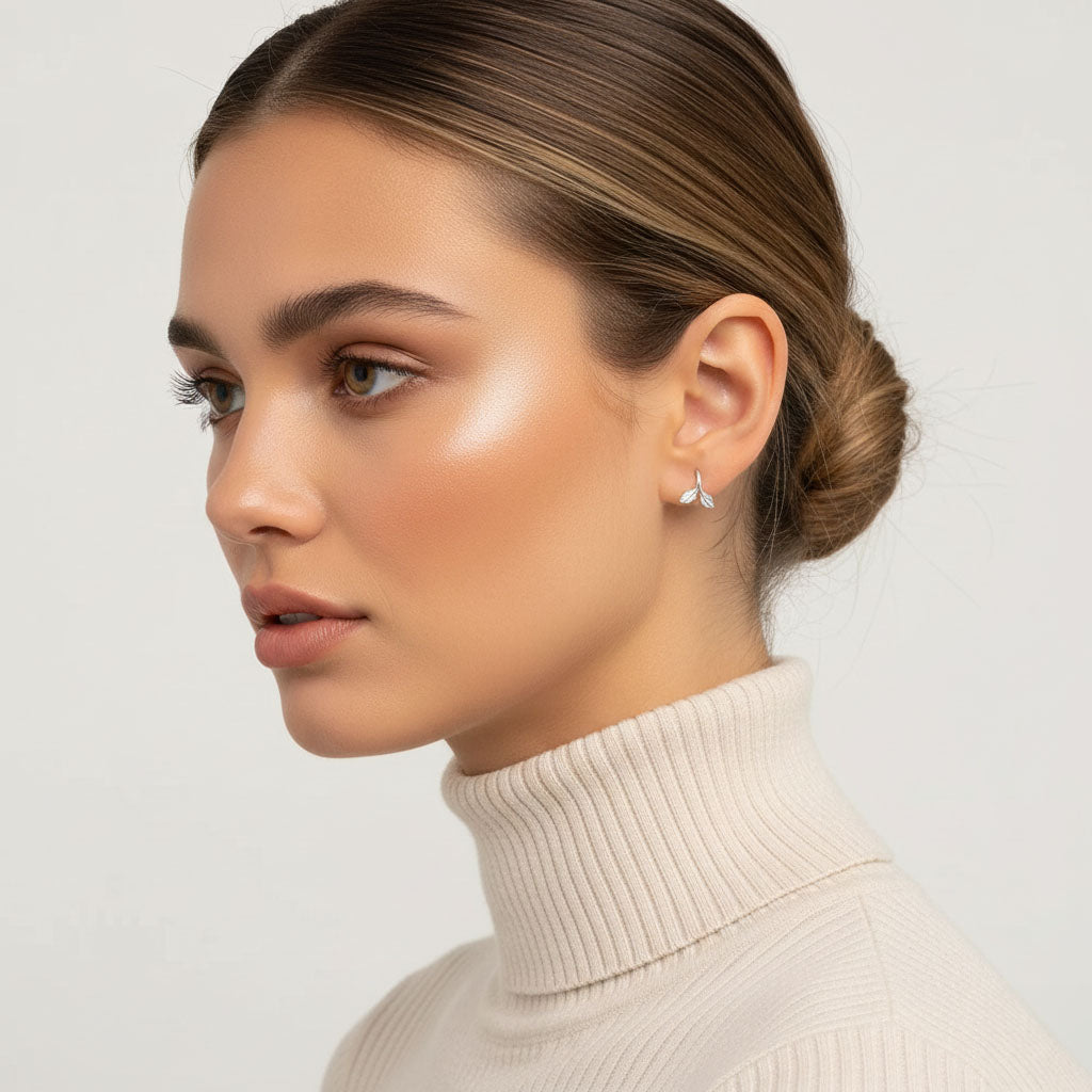 Leaf – Earrings with leaf design