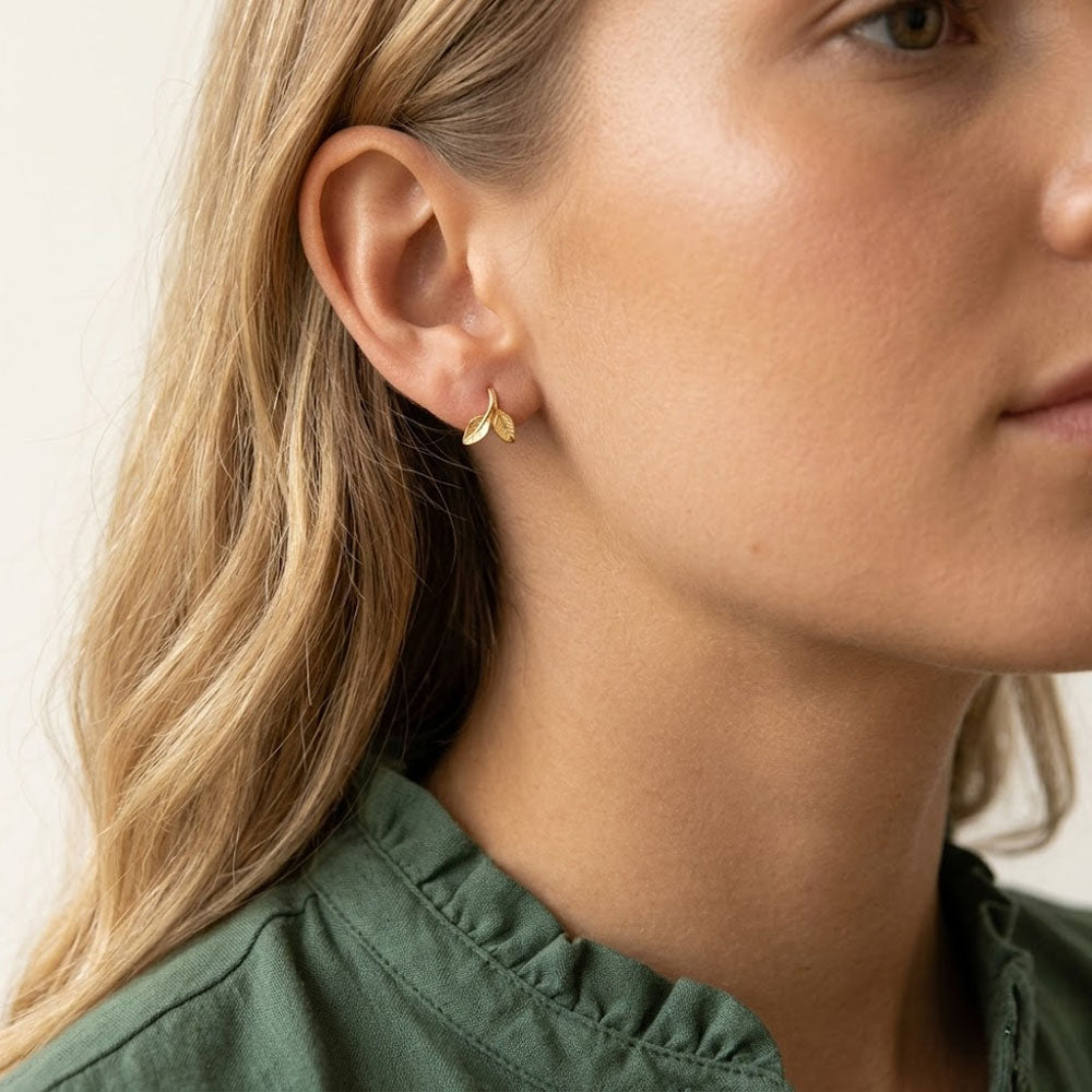 Leaf – Earrings with leaf design