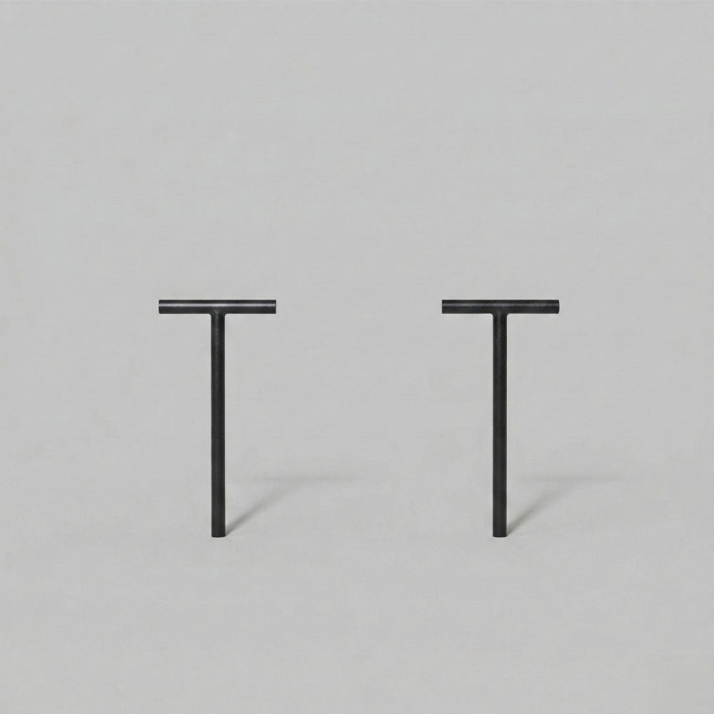 Less is More – Simple stud earrings in a minimalist style