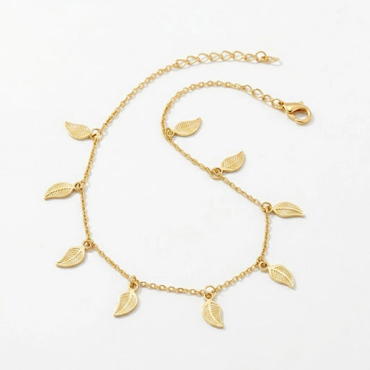 Light Leaf – Anklet with leaves along the chain