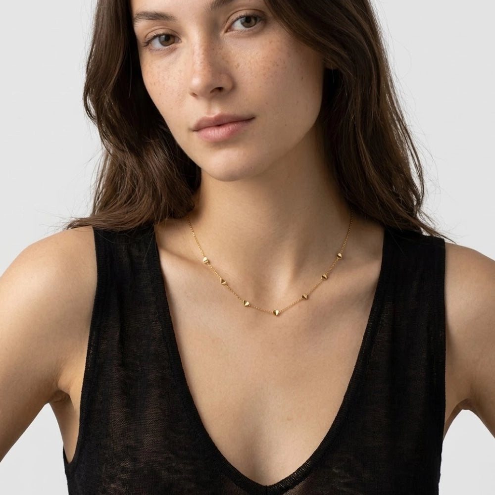 Lover’s Link – Necklace with heart-shaped details