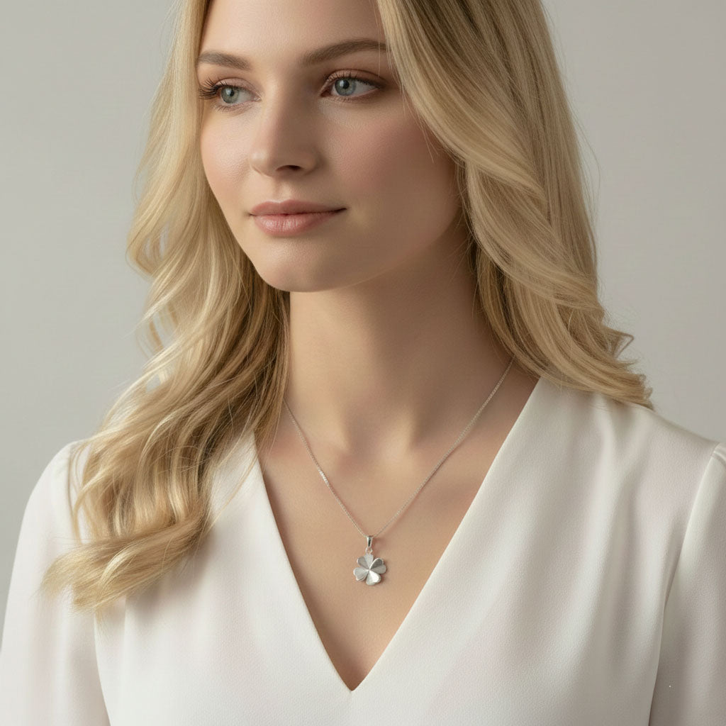 Lucky Clover - Eenvoudige ketting met klavertje vier