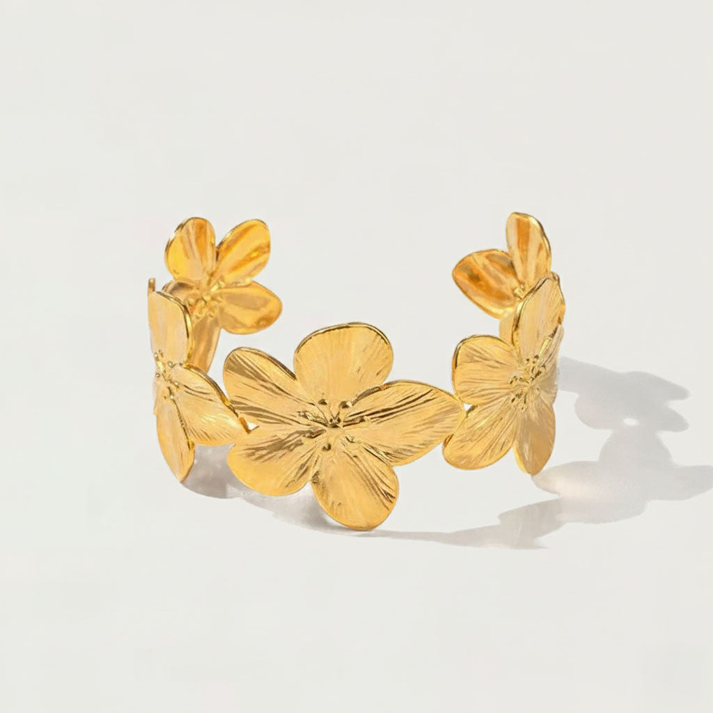 Magnolia – Bangle with large flowers