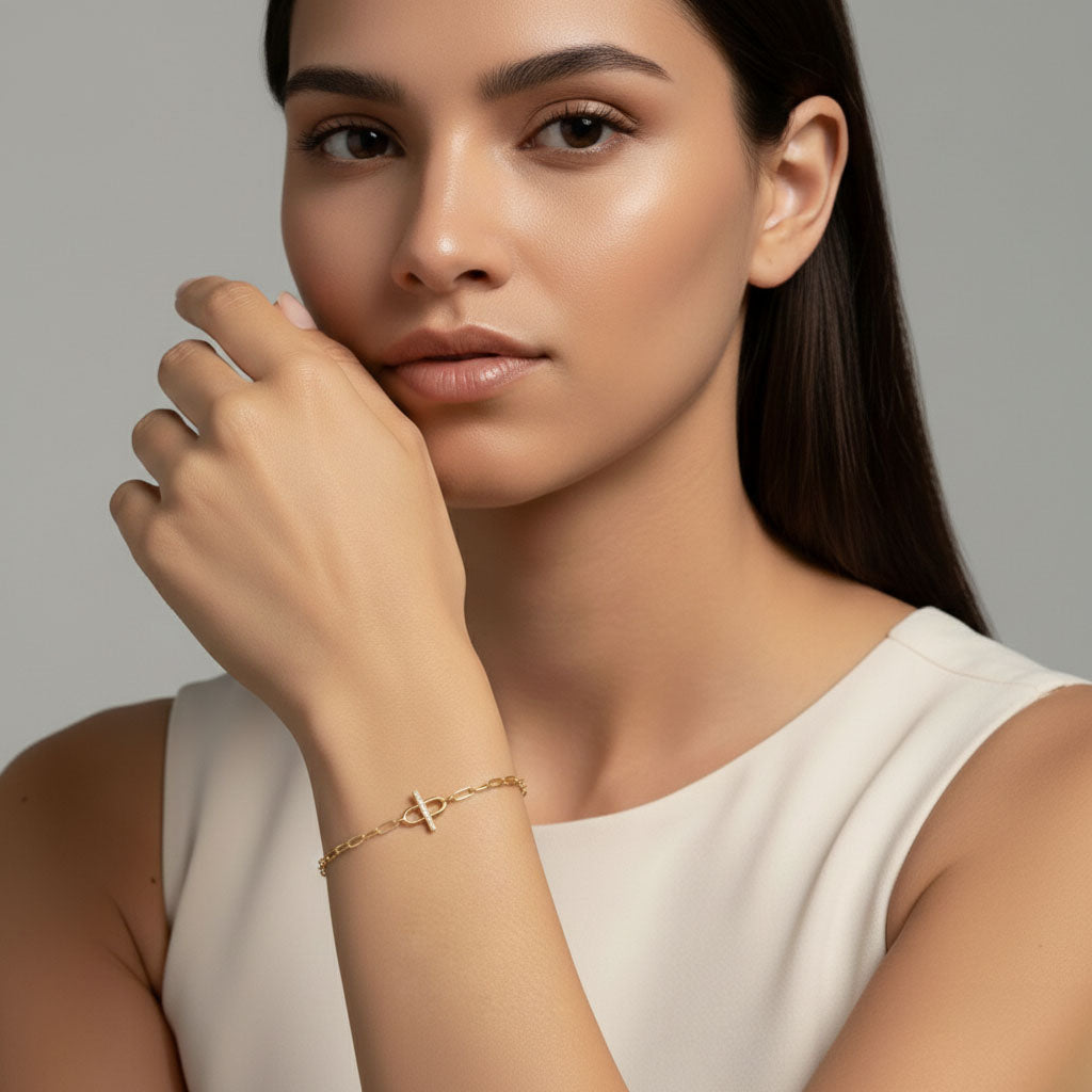 Metro Chic - Armband mit Ankerkette und steinbesetztem Detail