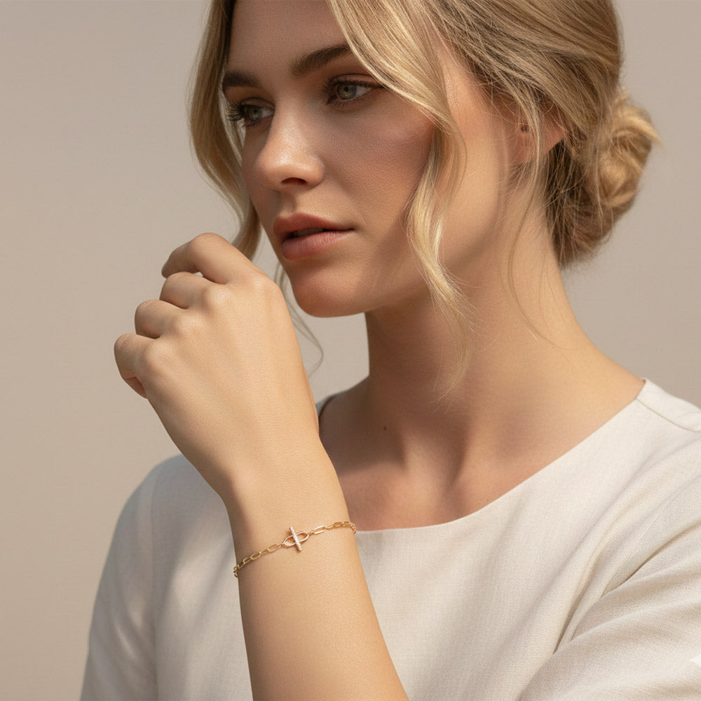 Metro Chic - Armband mit Ankerkette und steinbesetztem Detail