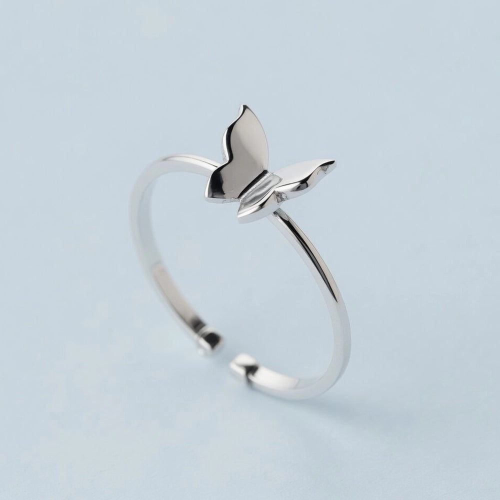 Nelia – Adjustable ring adorned with butterfly motif