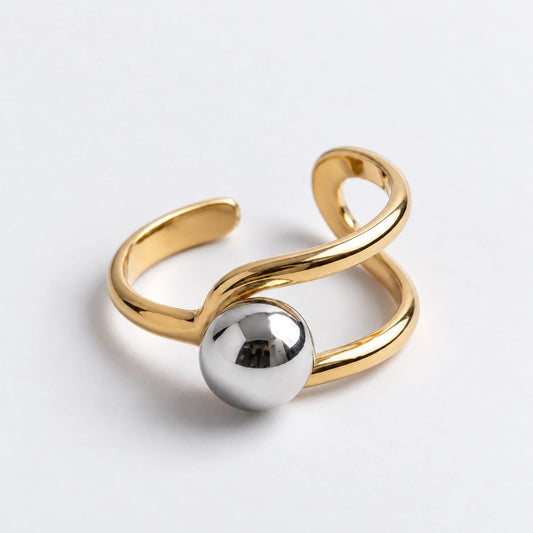 Orbia - Verstellbarer Ring mit geschwungenem Design