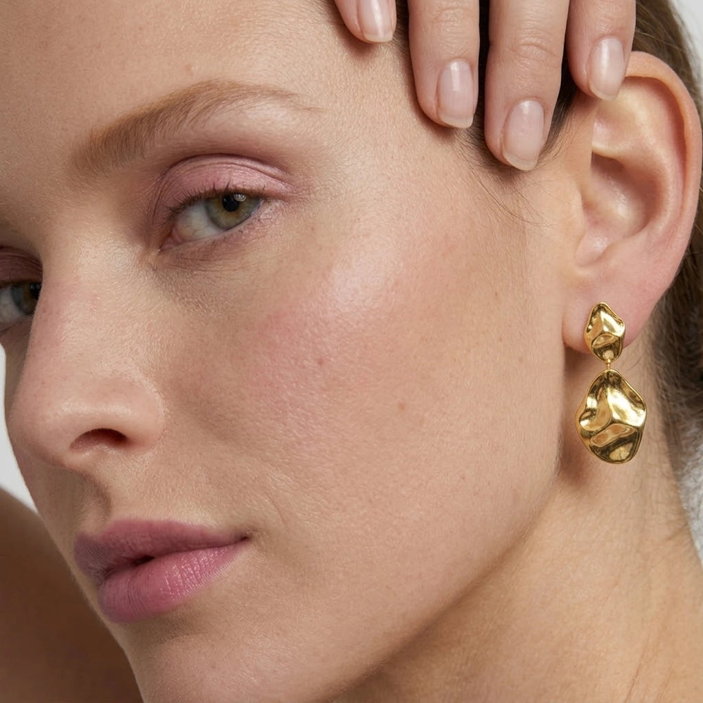 Sculpture Drop – Elegant statement earrings