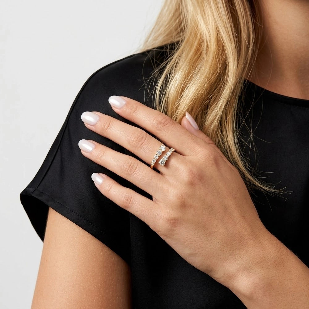 Selena – Adjustable overlap ring with stones
