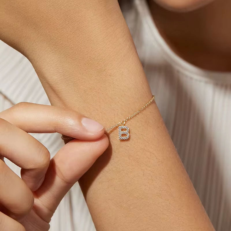 Shine Letter – Bracelet with sparkling letter