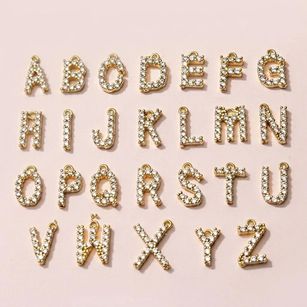 Shine Letter – Necklace with glitter letter pendant