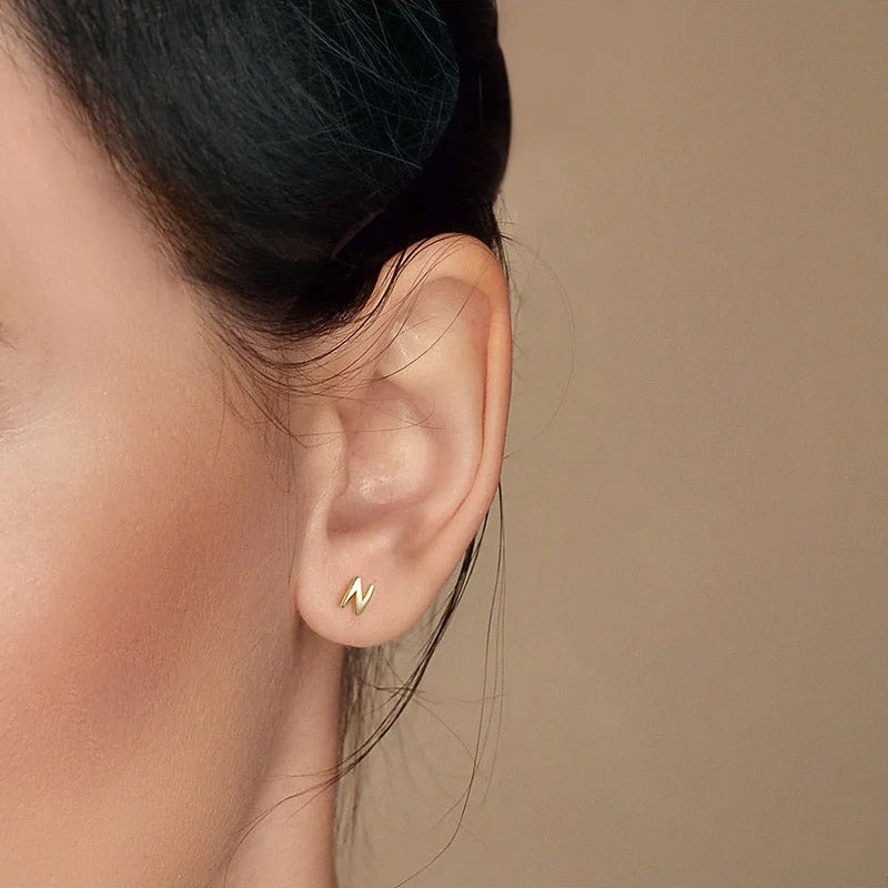 Signatur - Ohrstecker mit Buchstabe und Schraubverschluss