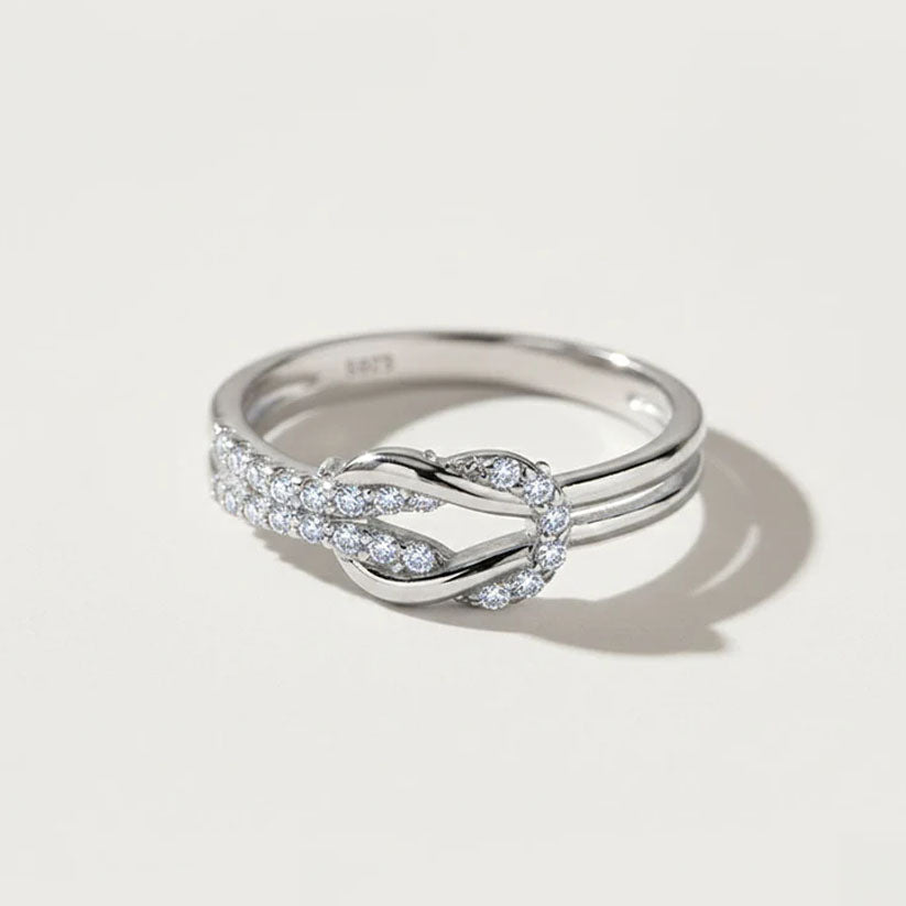 Sisi – Ring with infinity symbol