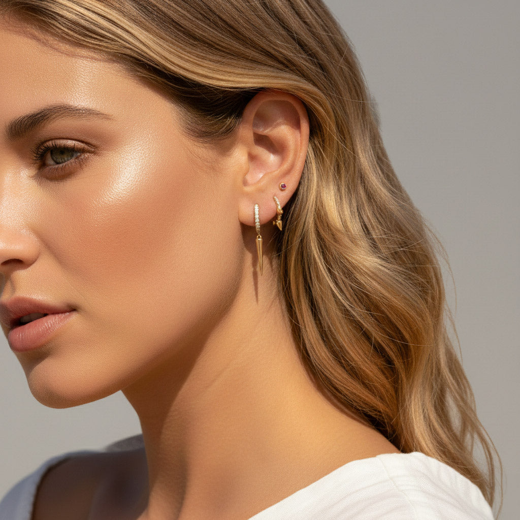 Spike – Huggies with punk-inspired design