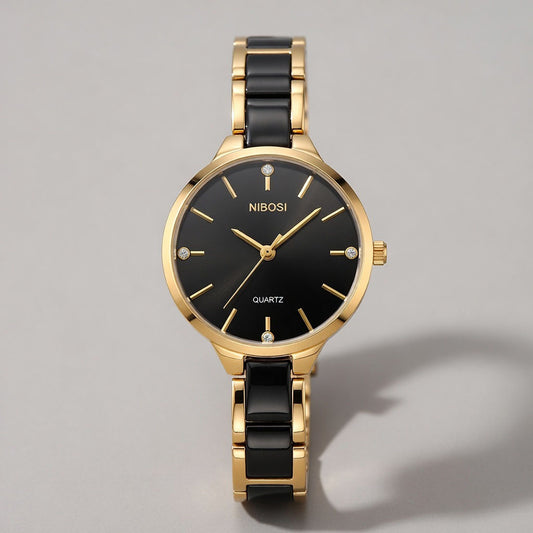 Tess - Modern-detaillierte Uhr