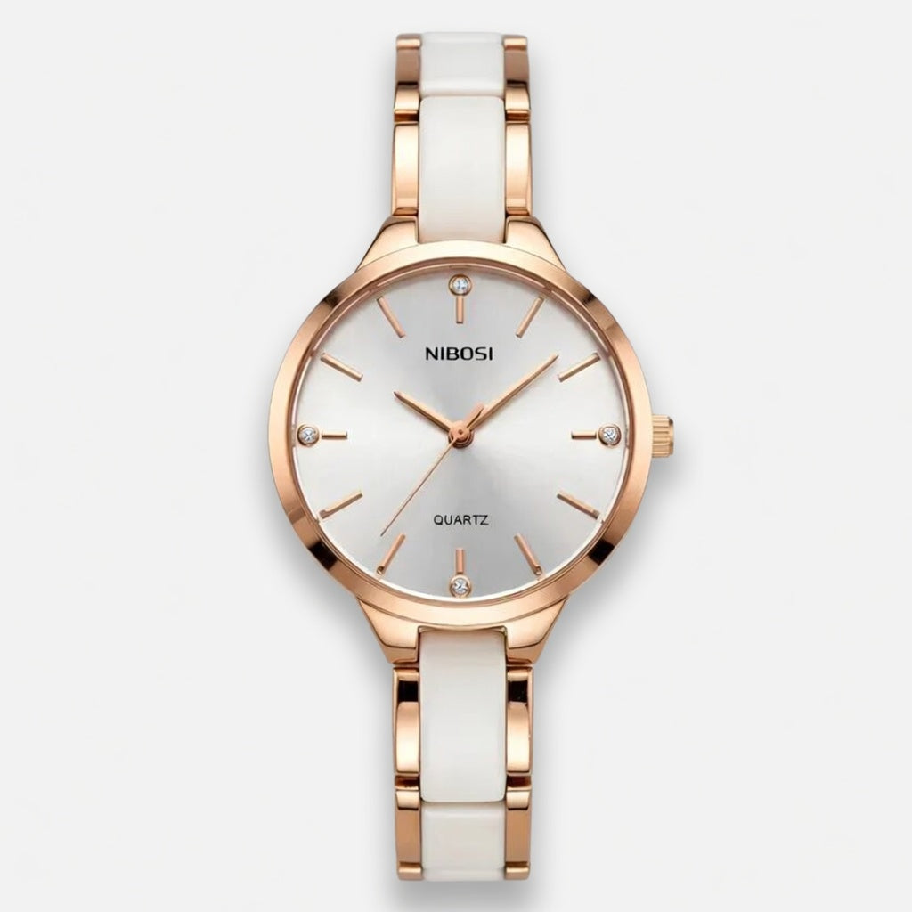 Tess - Modern-detaillierte Uhr