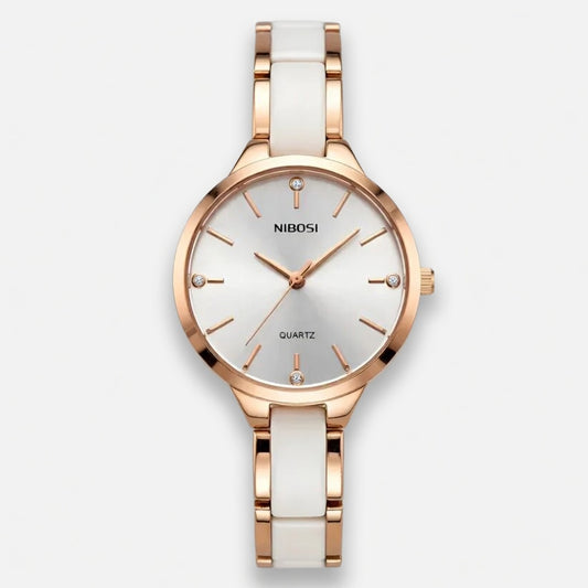 Tess - Modern-detaillierte Uhr