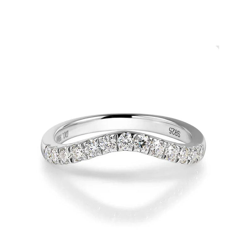 Viva – Moissanite-studded exclusive ring