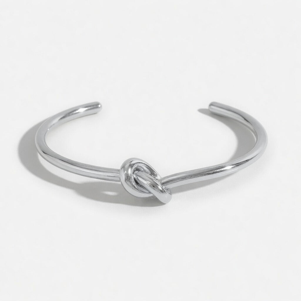 Knot – Cuff bracelet with modern knot design