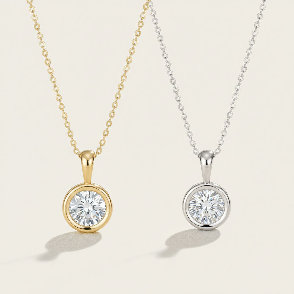 Yndis – Necklace with moissanite pendant