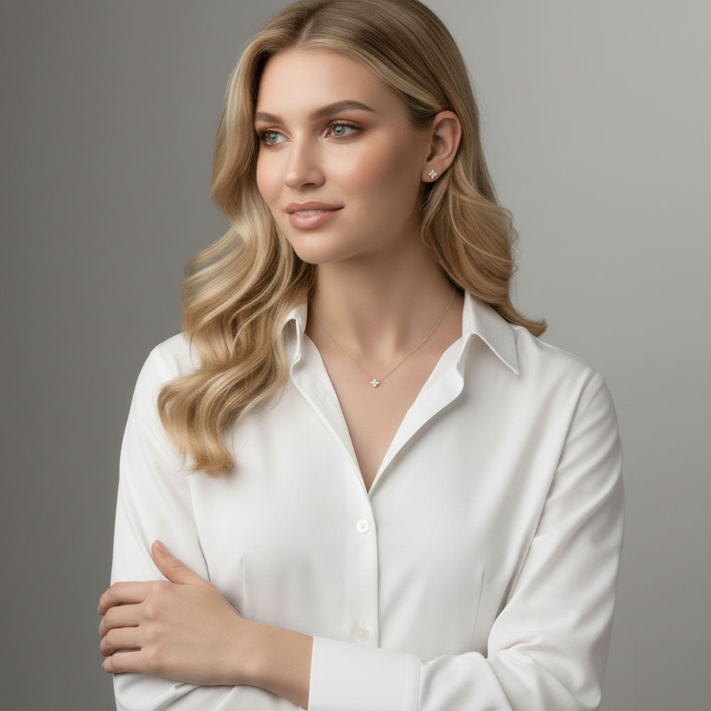 Yrsa - Ketting met fonkelende bloemenhanger